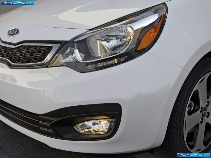 2012 Kia Rio Sedan - фотография 10 из 15