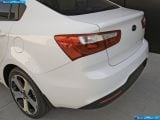 kia_2012-rio_sedan_1600x1200_011.jpg