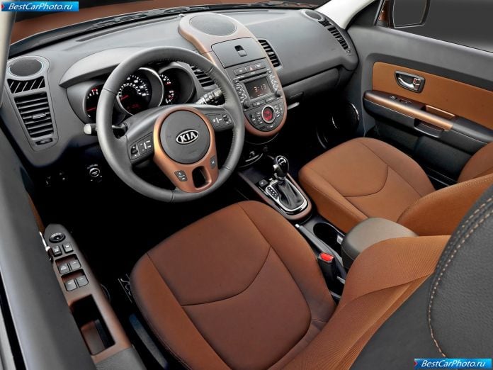 2012 Kia Soul - фотография 9 из 48
