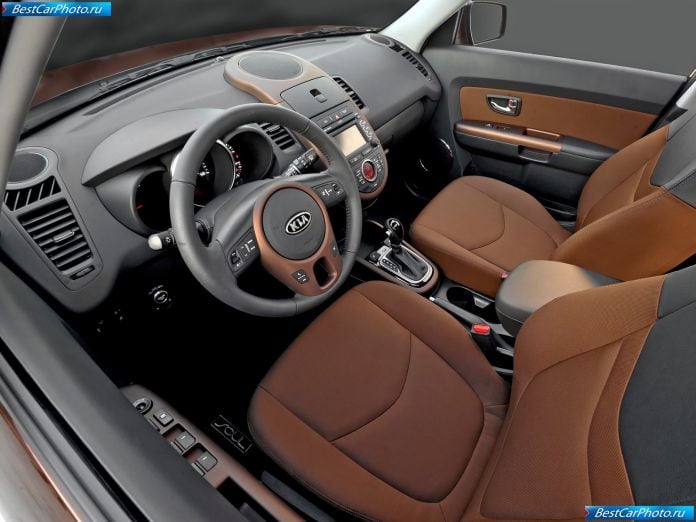 2012 Kia Soul - фотография 10 из 48