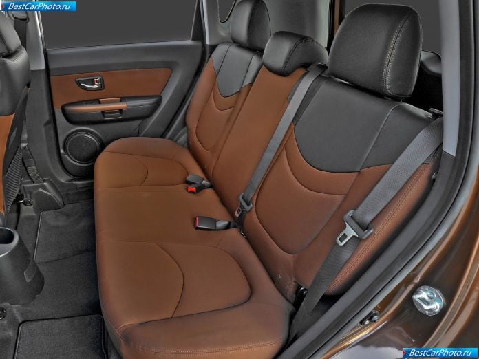 2012 Kia Soul - фотография 12 из 48