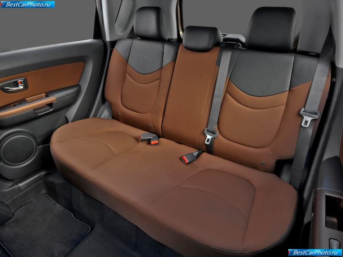2012 Kia Soul - фотография 13 из 48
