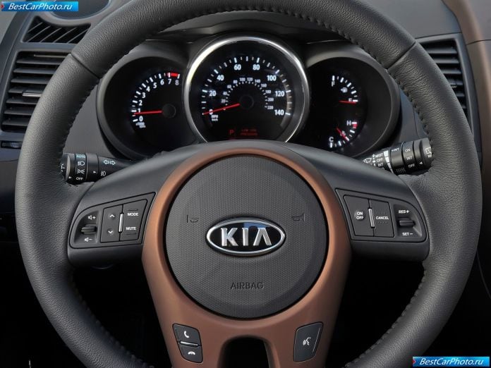 2012 Kia Soul - фотография 14 из 48