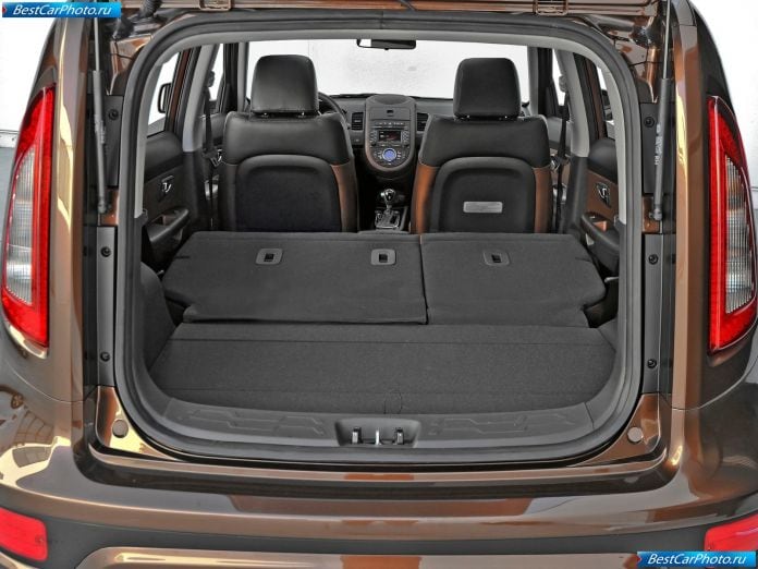 2012 Kia Soul - фотография 31 из 48