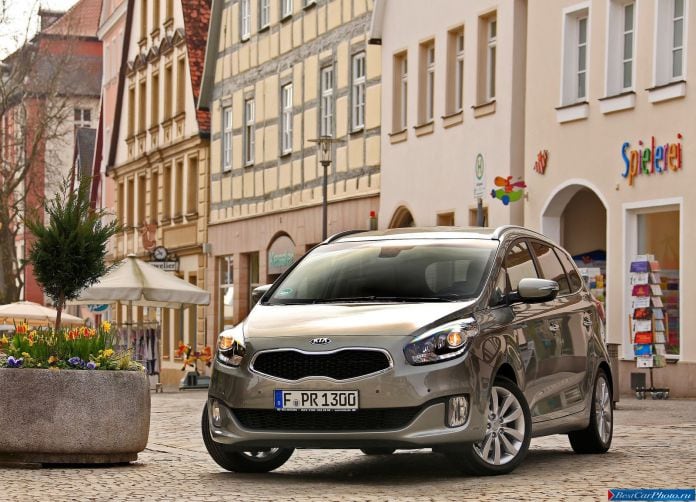 2013 Kia Carens - фотография 16 из 199