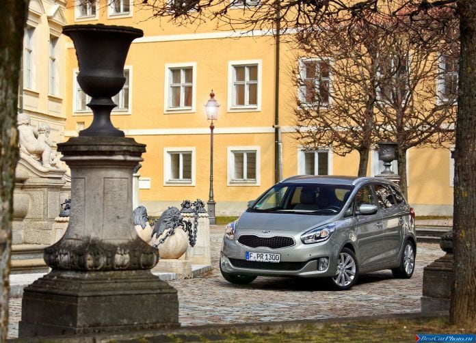 2013 Kia Carens - фотография 27 из 199