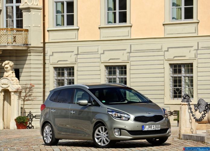 2013 Kia Carens - фотография 28 из 199