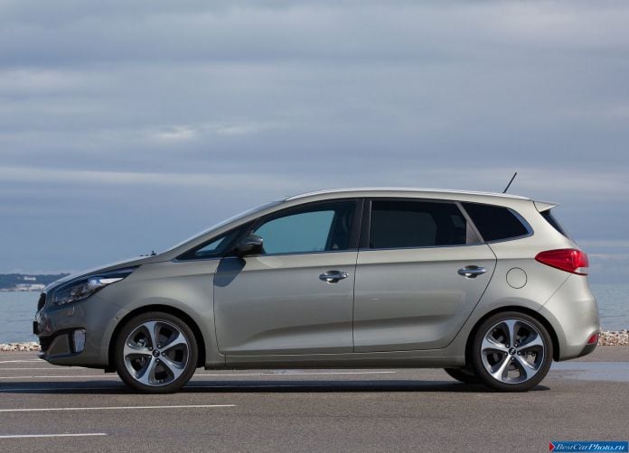 2013 Kia Carens - фотография 58 из 199