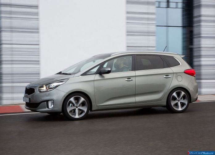 2013 Kia Carens - фотография 63 из 199