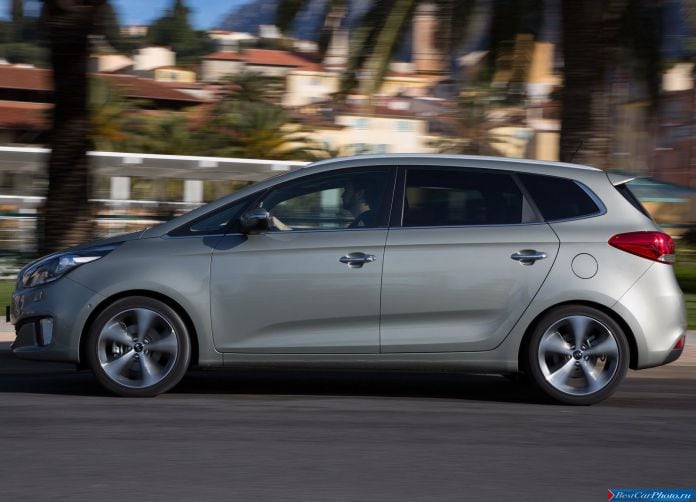 2013 Kia Carens - фотография 70 из 199