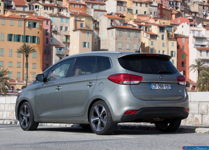 2013 Kia Carens - фотография 74 из 199