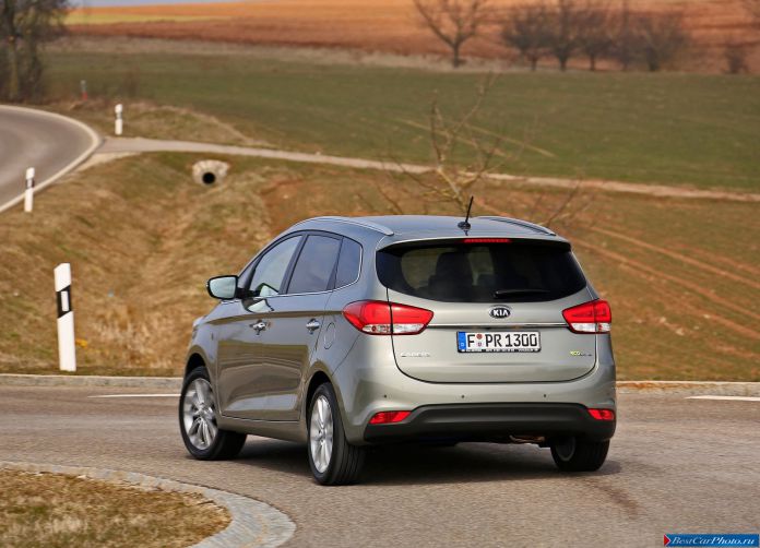 2013 Kia Carens - фотография 85 из 199