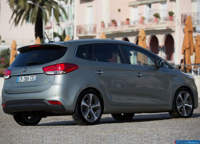 2013 Kia Carens - фотография 99 из 199