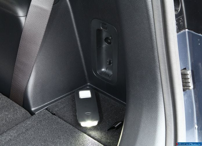 2013 Kia Carens - фотография 159 из 199