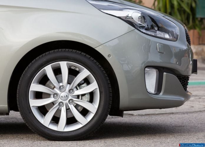 2013 Kia Carens - фотография 173 из 199