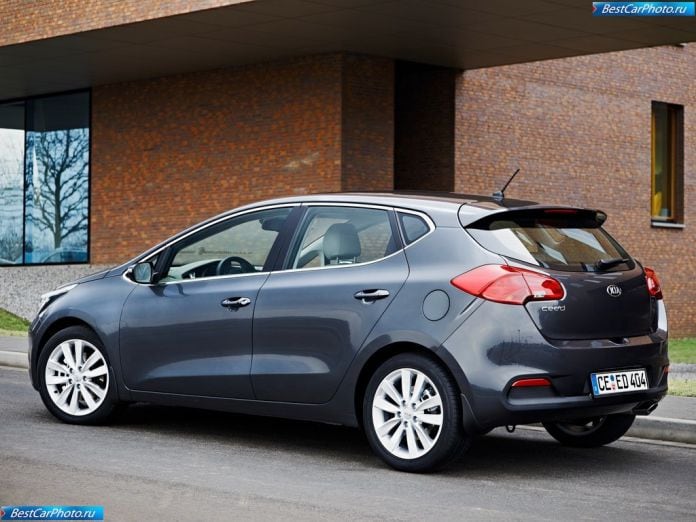 2013 Kia Ceed - фотография 12 из 24
