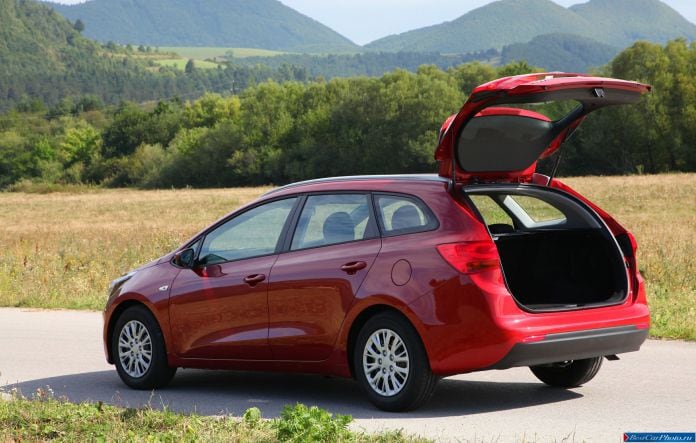 2013 Kia Ceed SW - фотография 3 из 74