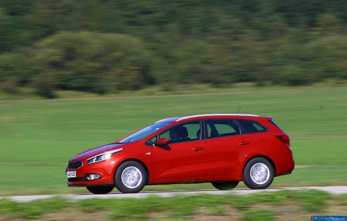 2013 Kia Ceed SW - фотография 17 из 74