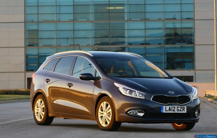 2013 Kia Ceed SW - фотография 25 из 74