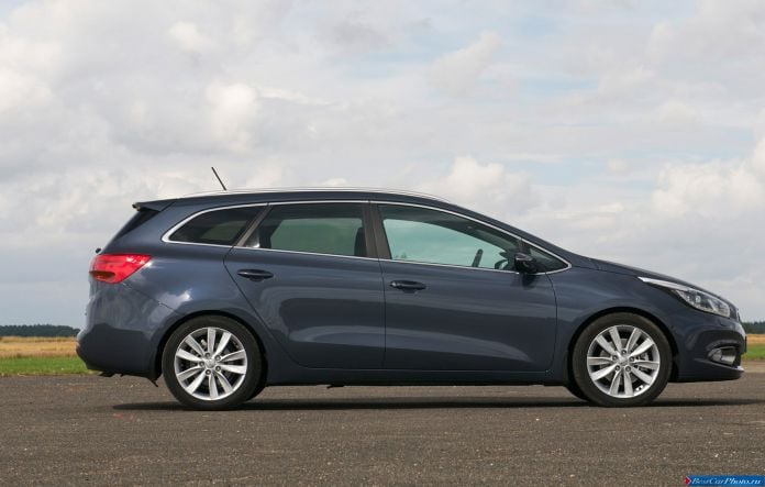 2013 Kia Ceed SW - фотография 33 из 74