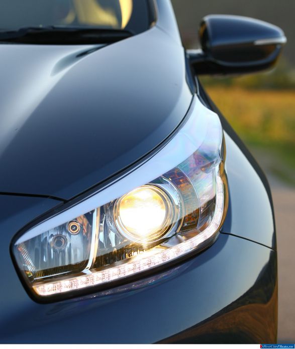 2013 Kia Ceed SW - фотография 52 из 74