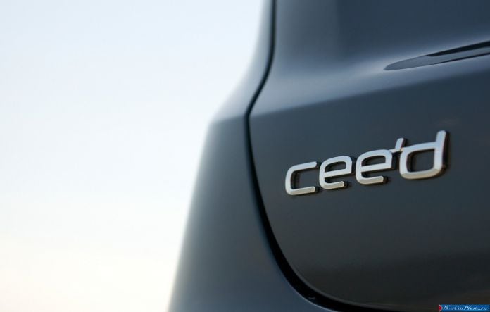2013 Kia Ceed SW - фотография 55 из 74