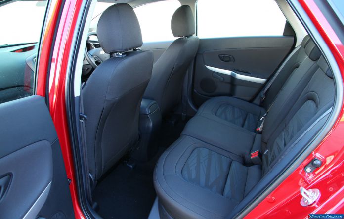 2013 Kia Ceed SW - фотография 66 из 74