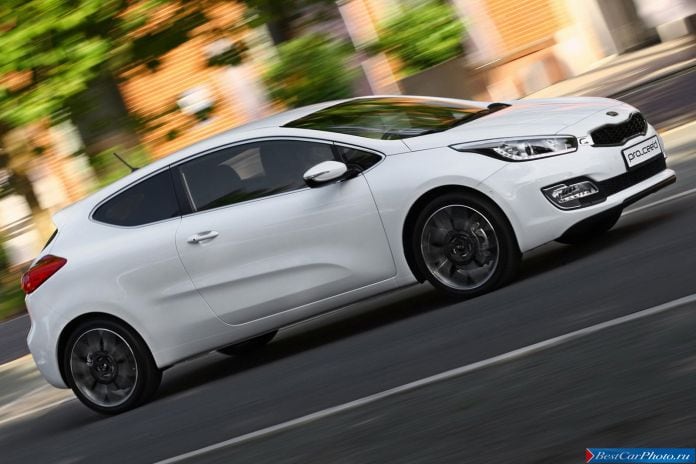 2013 Kia Pro Ceed - фотография 10 из 23