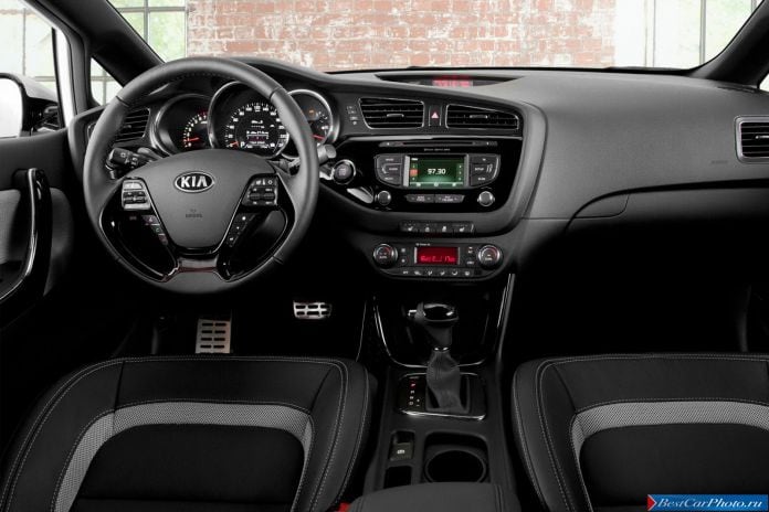 2013 Kia Pro Ceed - фотография 11 из 23