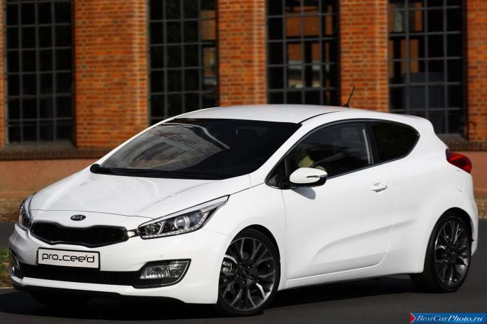 2013 Kia Pro Ceed - фотография 17 из 23