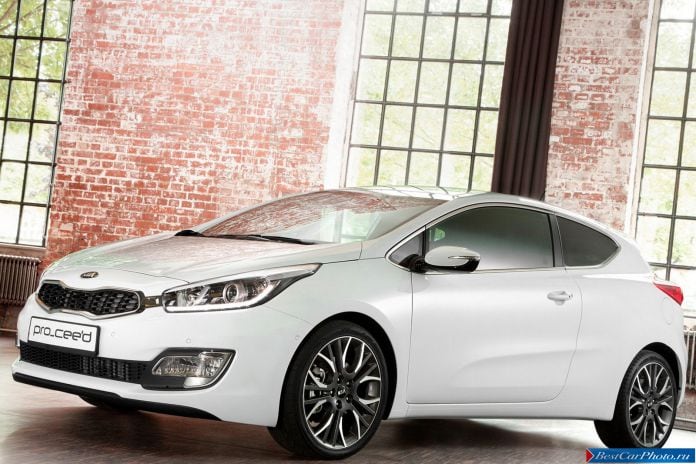2013 Kia Pro Ceed - фотография 18 из 23