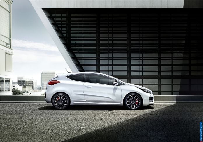 2013 Kia Pro ceed GT - фотография 2 из 6