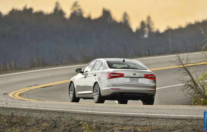 2014 Kia Cadenza - фотография 18 из 102