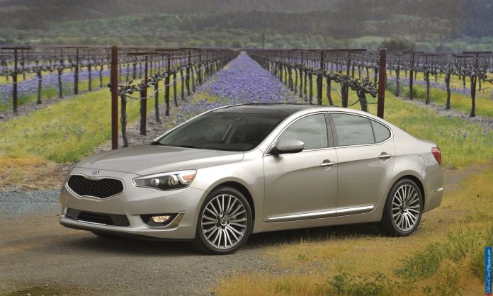 2014 Kia Cadenza - фотография 39 из 102