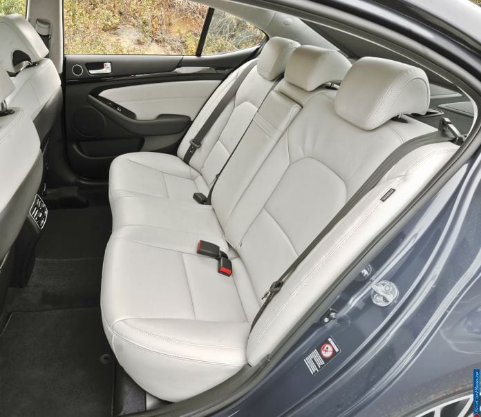 2014 Kia Cadenza - фотография 77 из 102
