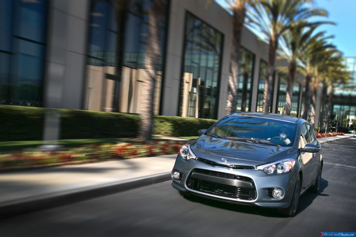 2014 Kia Cerato 5-door - фотография 8 из 61