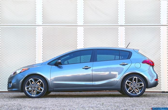 2014 Kia Cerato 5-door - фотография 12 из 61