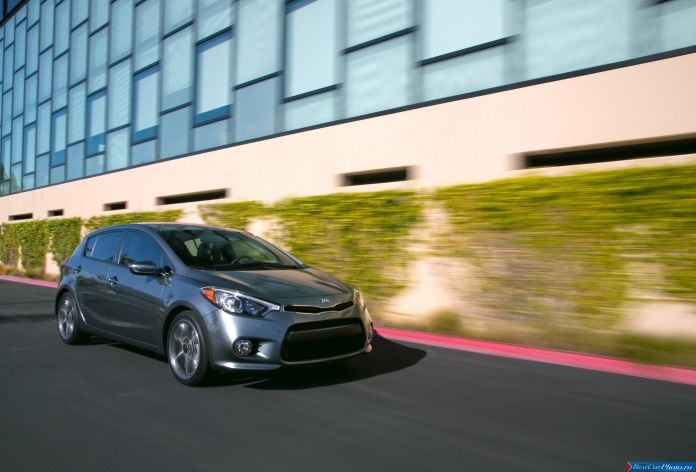 2014 Kia Cerato 5-door - фотография 22 из 61