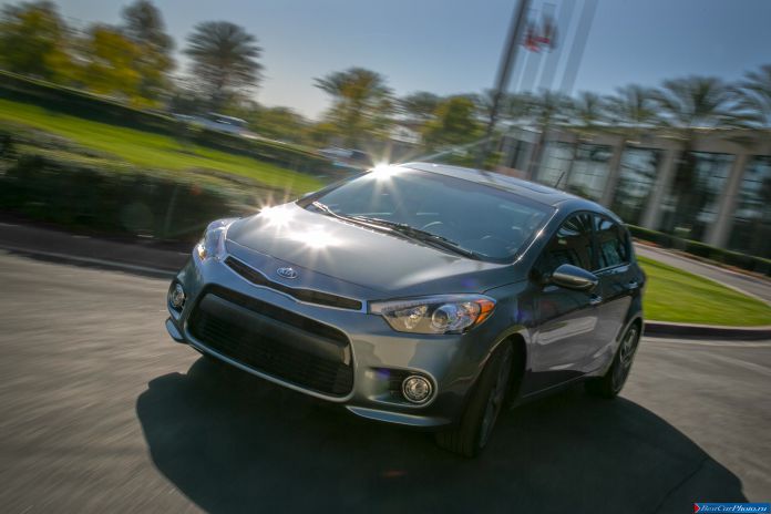 2014 Kia Cerato 5-door - фотография 27 из 61
