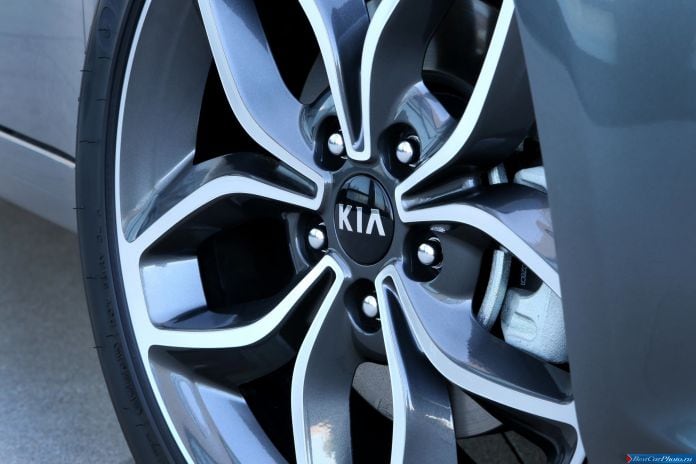 2014 Kia Cerato 5-door - фотография 34 из 61