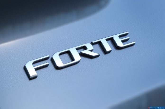 2014 Kia Cerato 5-door - фотография 41 из 61
