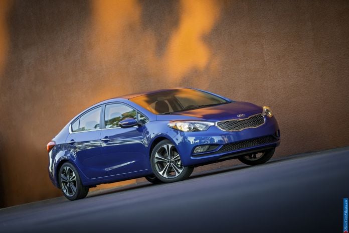 2014 Kia Cerato/Forte - фотография 12 из 31