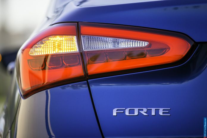 2014 Kia Cerato/Forte - фотография 18 из 31