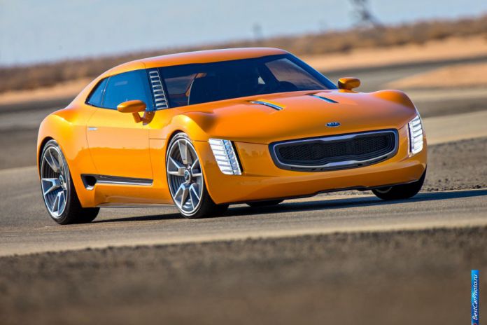 2014 Kia GT4 Stinger Concept - фотография 1 из 14