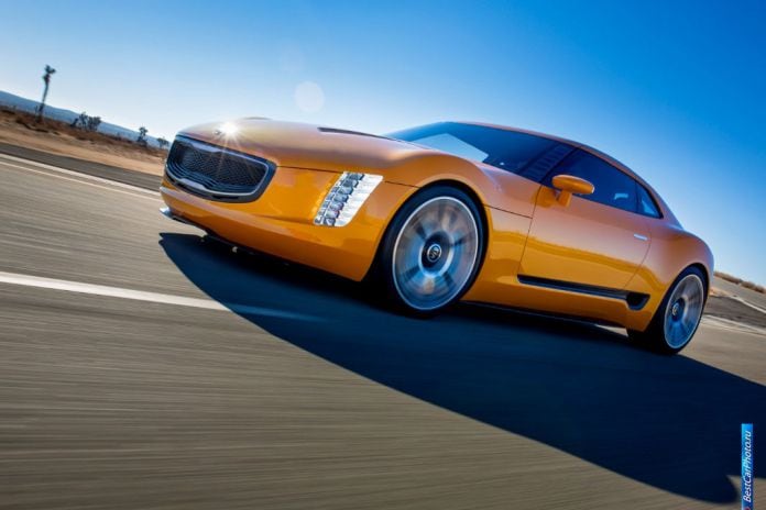 2014 Kia GT4 Stinger Concept - фотография 6 из 14