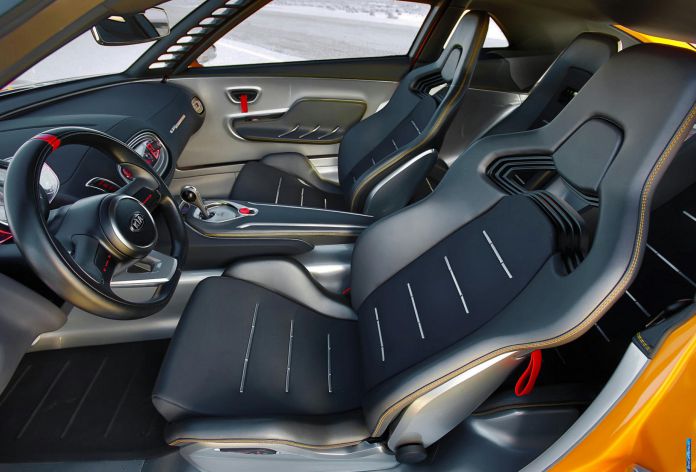 2014 Kia GT4 Stinger Concept - фотография 12 из 14