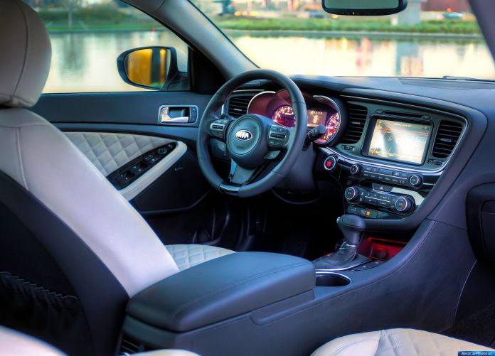 2014 Kia Optima - фотография 25 из 50