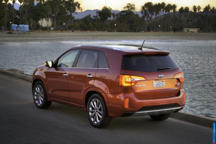 2014 Kia Sorento - фотография 2 из 21
