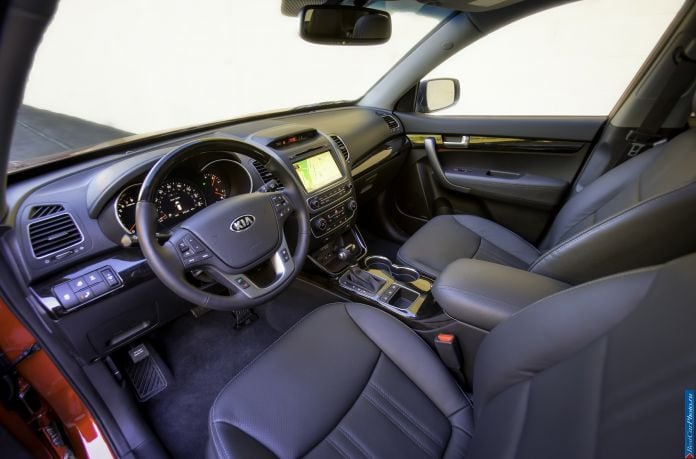 2014 Kia Sorento - фотография 19 из 21