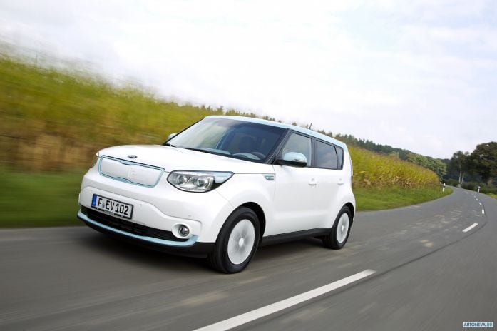 2015 Kia Soul EV - фотография 12 из 39